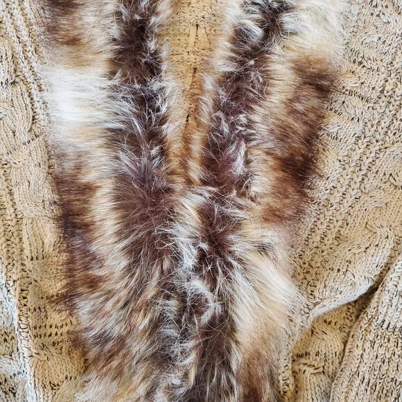 Military Hippie Felicity Fur Collar Trim Batwing Knit Cardigan One Size NWOT - Picture 5 of 7